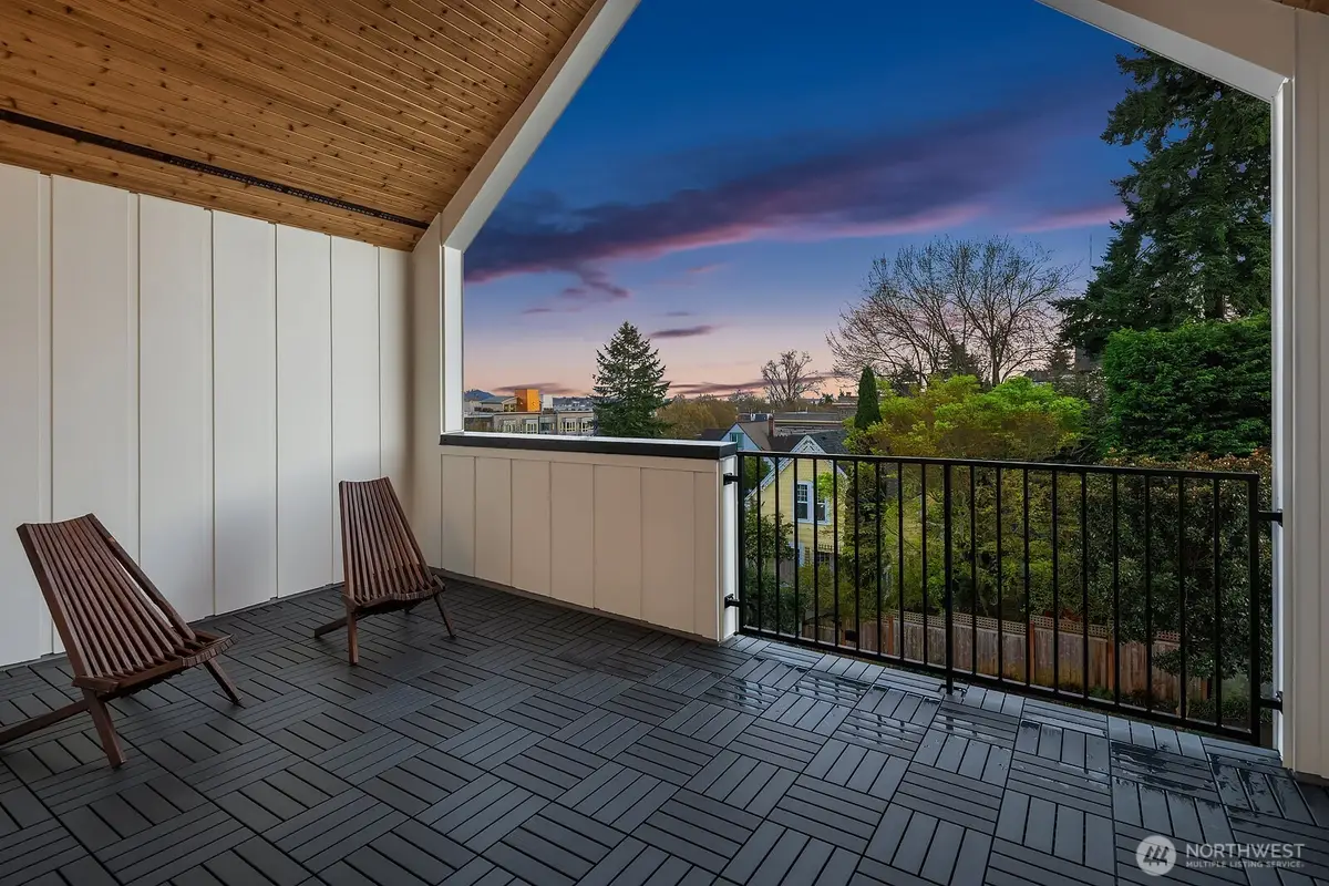 1806 E Mercer Street, Seattle, WA 98112 - #1