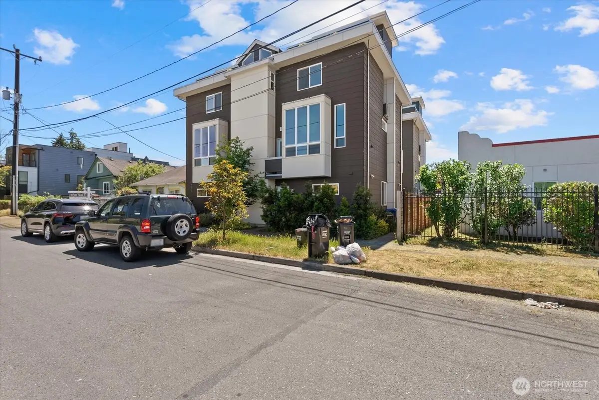 513 S Sullivan Street, Seattle, WA 98108 - #1