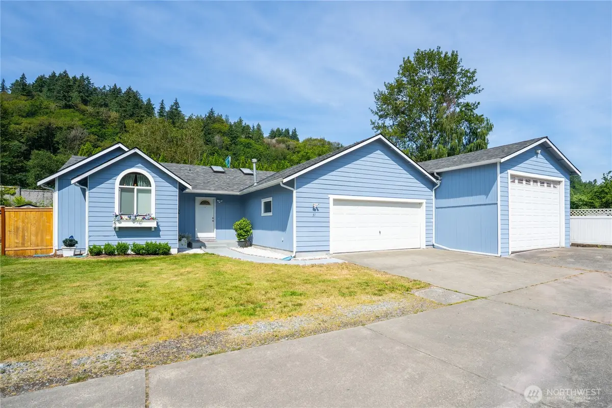 37 3rd Avenue N, Algona, WA 98001 - #1