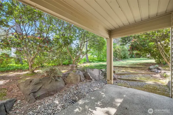 605 5th Street #B102, Kirkland, WA 98033
