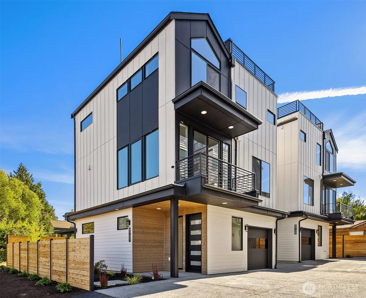 9739 12th Avenue Nw, Seattle, WA 98117 - #1