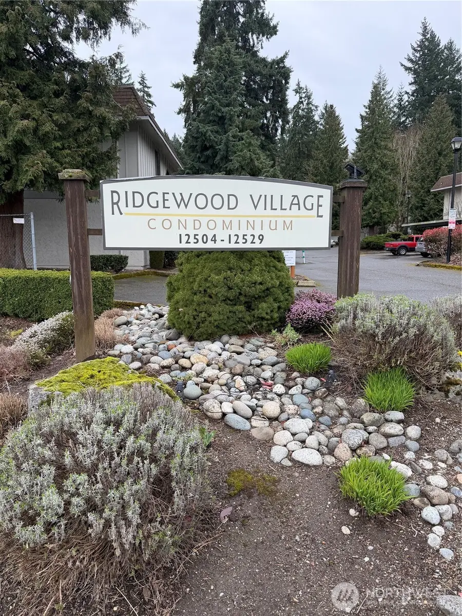 12510 NE 117th Place #B3, Kirkland, WA 98034 - #2