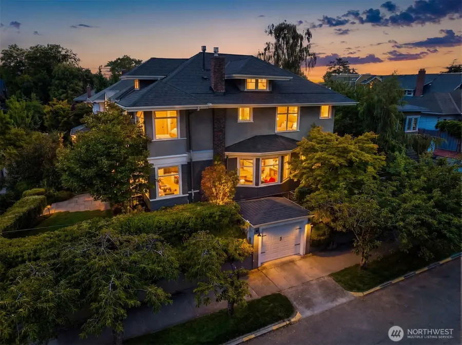 2002 1st Avenue N, Seattle, WA 98109 - #2