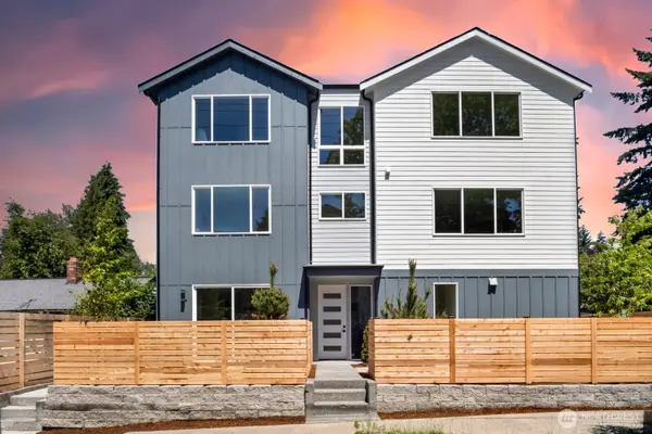 332 NE 90th Street, Seattle, WA 98115