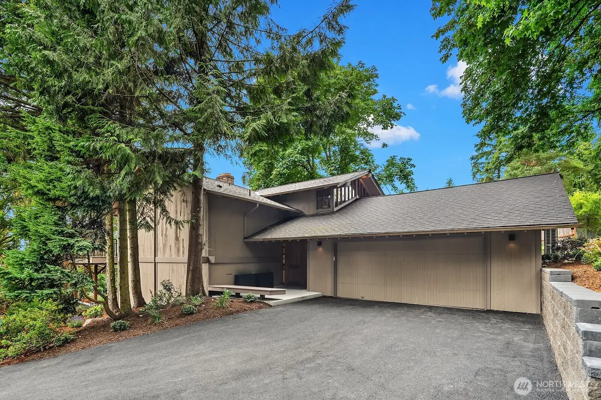 6750 W Mercer Way, Mercer Island, WA 98040 - #1