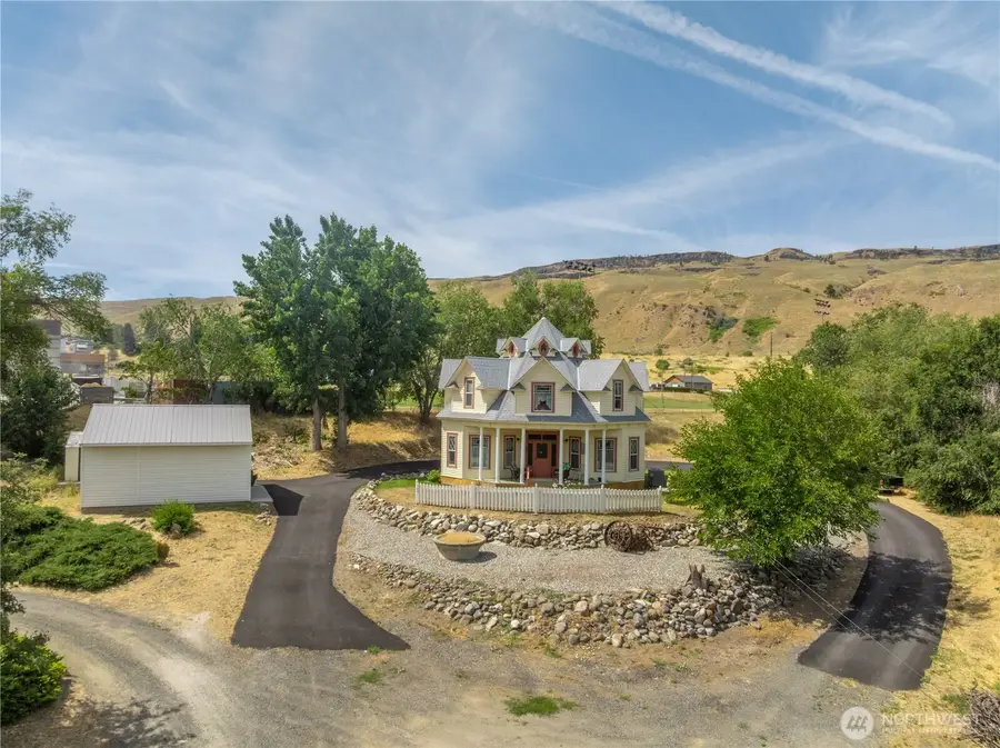 600 12th Street, Bridgeport, WA 98813 - #3