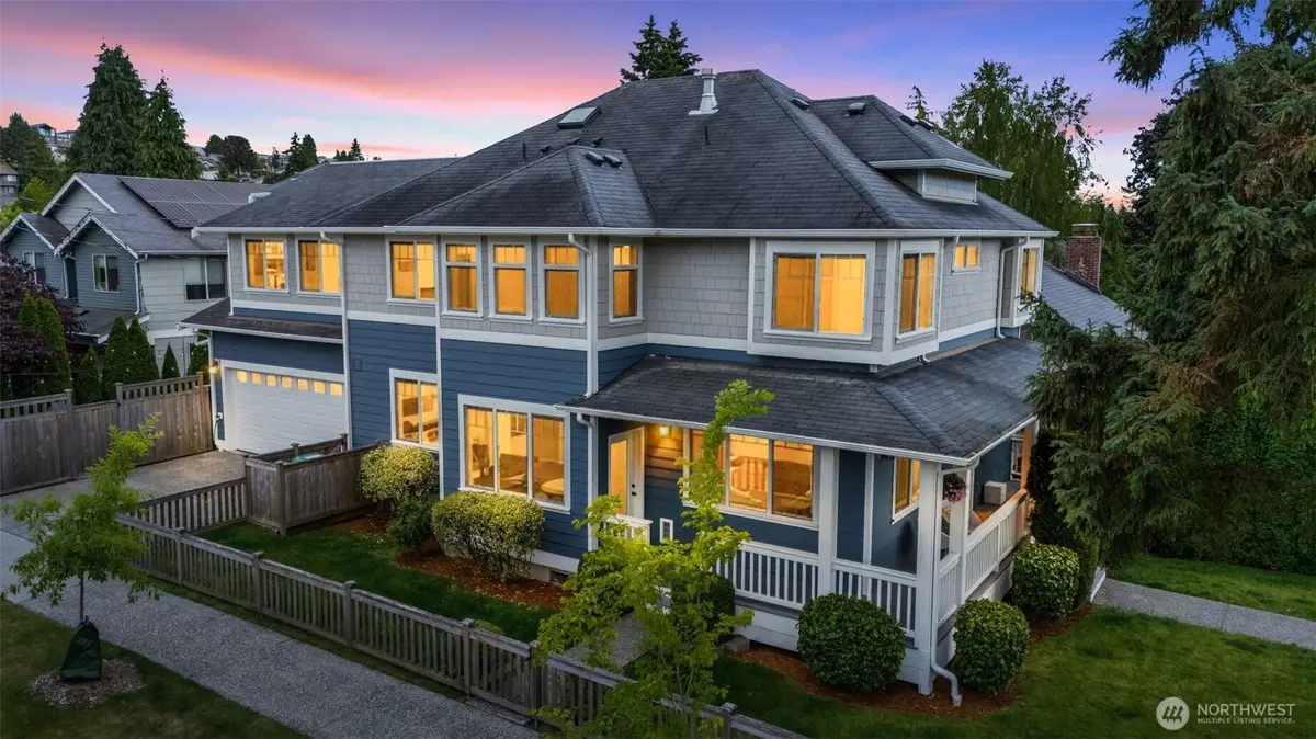 4700 49th Avenue Sw, Seattle, WA 98116 - #1