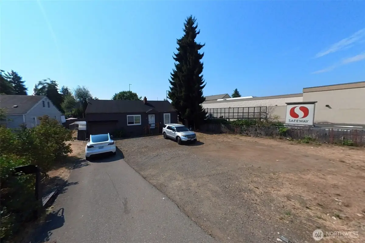 7009 NE 181st Street, Kenmore, WA 98028 - #1