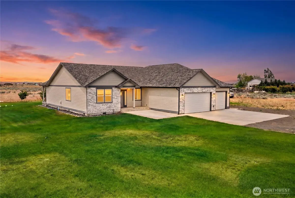 7526 Road D.5 Ne, Moses Lake, WA 98837 - #1