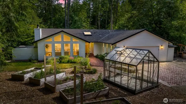 25901 SE Tiger Mountain Road, Issaquah, WA 98027