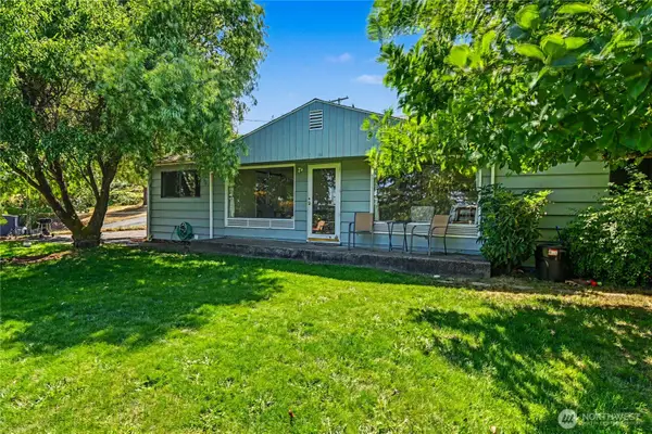 5669 Kitsap Way, Bremerton, WA 98312