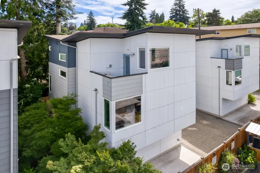 6533 34th Avenue Sw #B, Seattle, WA 98126 - #3