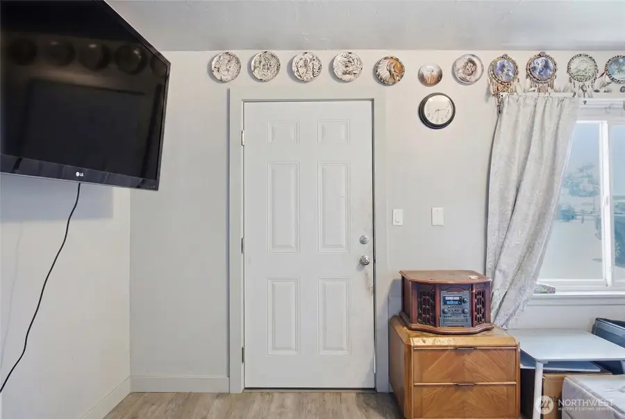 7918 Stanley Drive, Moses Lake, WA 98837 - #3