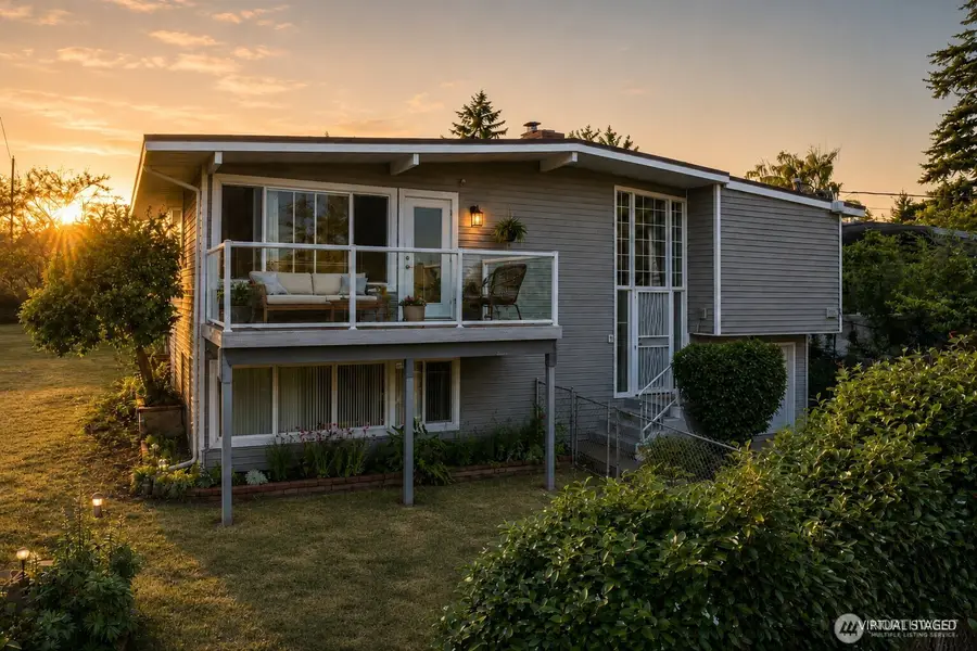 12017 64th Avenue S, Seattle, WA 98178 - #2