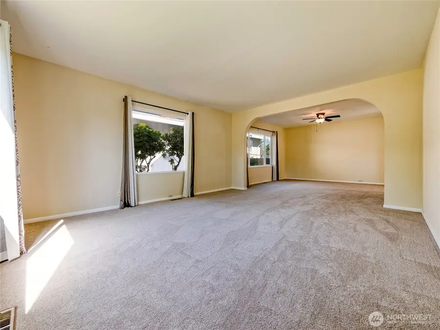 1615 E Wright Avenue, Tacoma, WA 98404 - #3