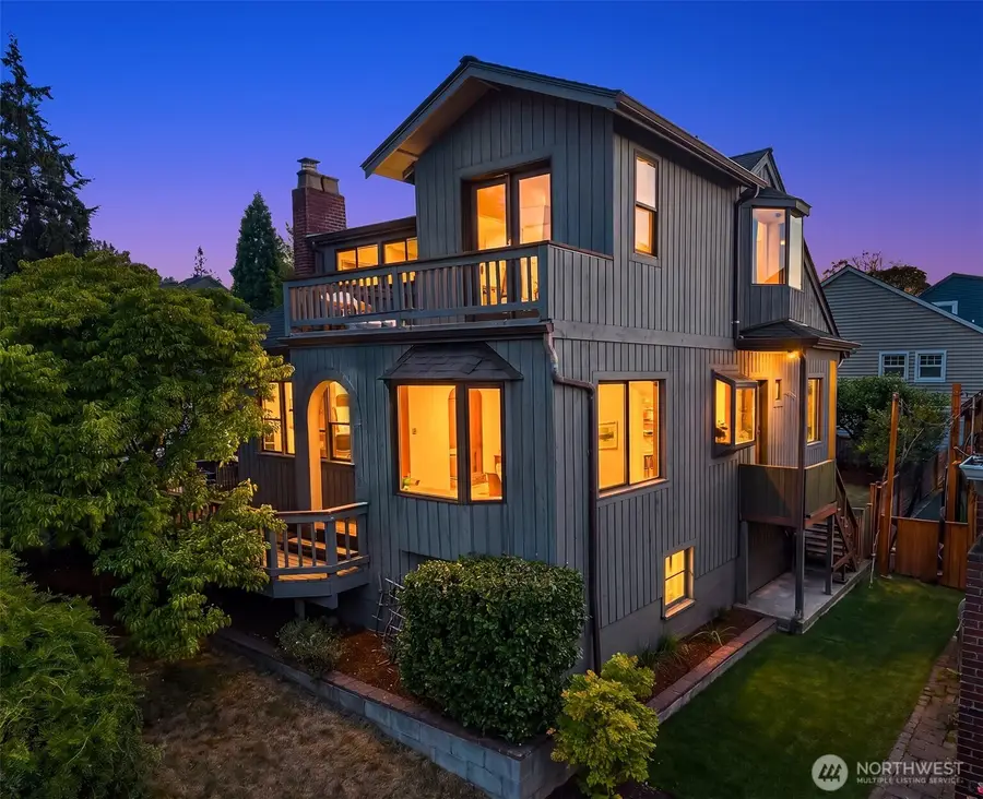 3802 NE 52nd Street, Seattle, WA 98105 - #3