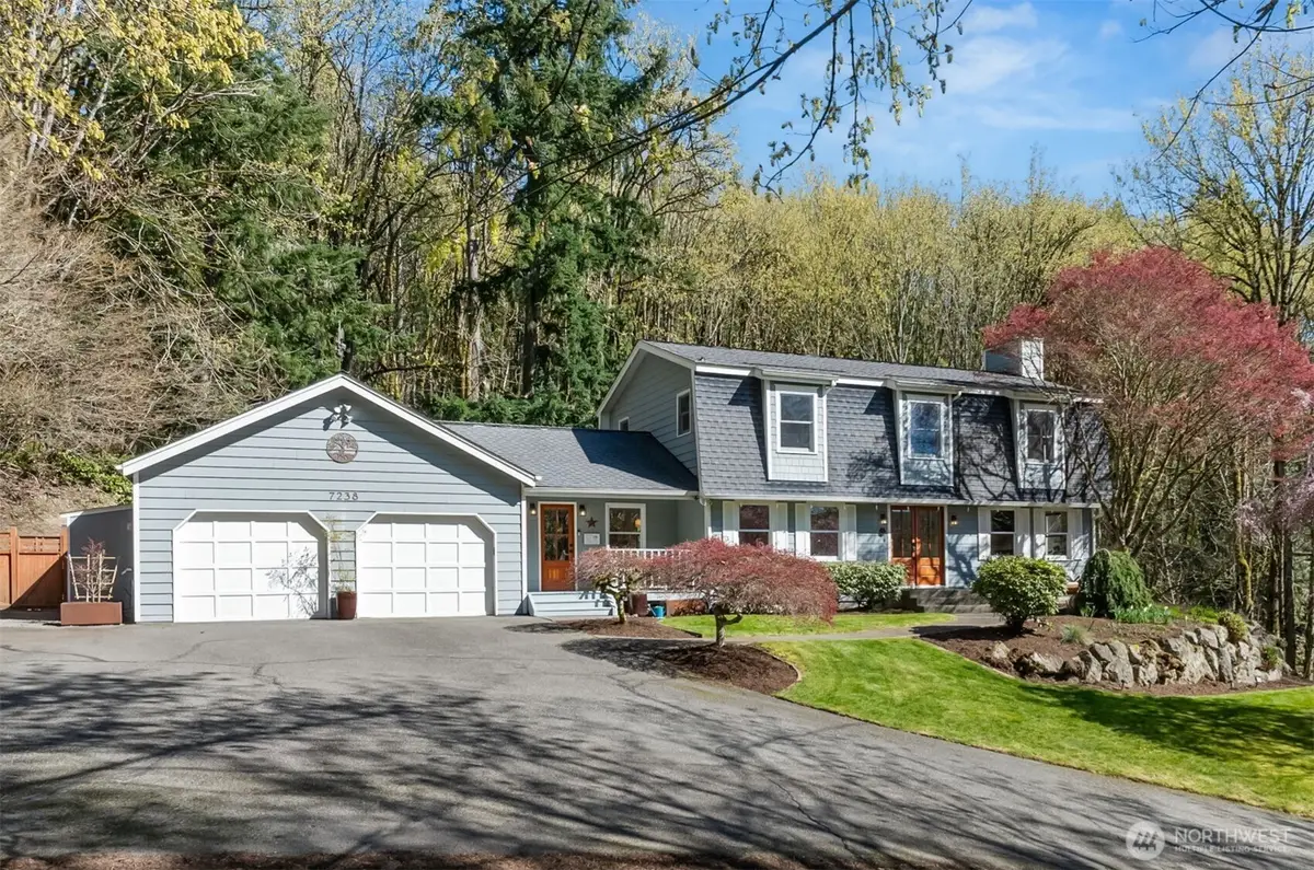 7238 Lakemont Boulevard Se, Bellevue, WA 98006 - #1