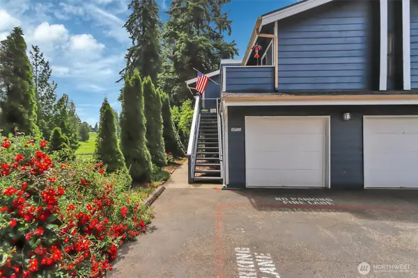 8407 18th Avenue W #11-205, Everett, WA 98204