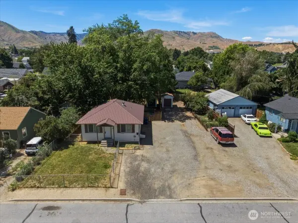 1012 Yale Avenue, Wenatchee, WA 98801
