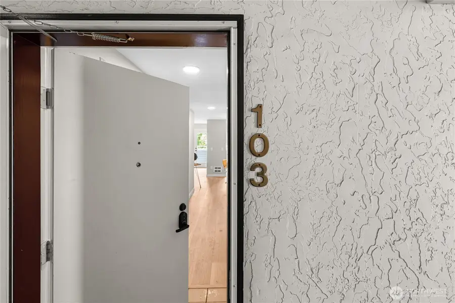 3435 California Avenue Sw #103, Seattle, WA 98116 - #3