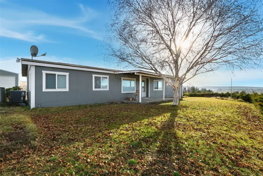 401 Clemans View Road, Selah, WA 98942 - #2