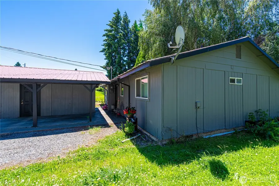 400 N Keller Avenue #A & B, East Wenatchee, WA 98802 - #2
