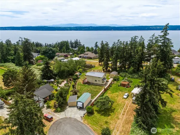840 Wolverine Place, Camano Island, WA 98282