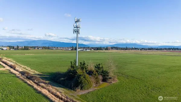 8976 Double Ditch Road, Lynden, WA 98264