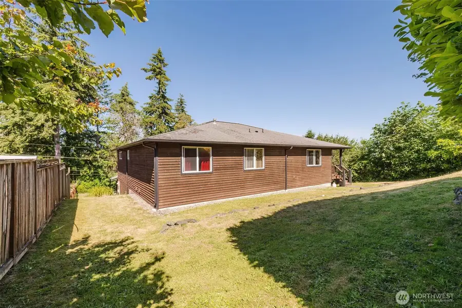 221 Farragut Avenue, Port Orchard, WA 98366 - #3
