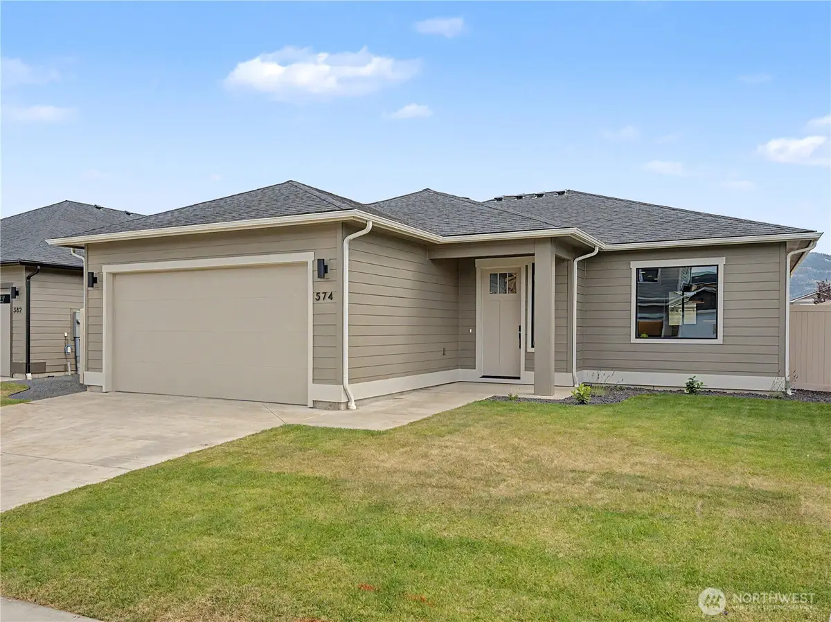 574 S Oasis Loop, East Wenatchee, WA 98802 - #1