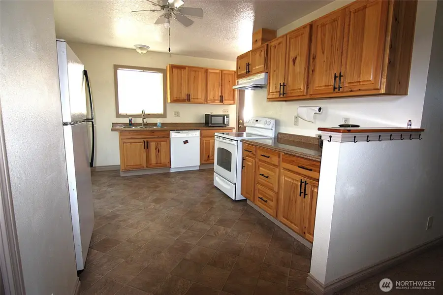 2949 Florida Street, Longview, WA 98632 - #2