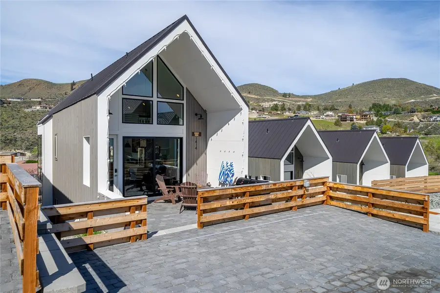 1414 Cottage Lane, Chelan, WA 98816 - #2