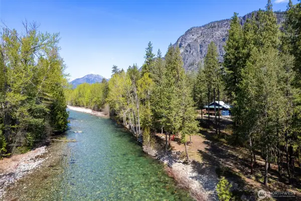 225 Lost River Road, Mazama, WA 98833