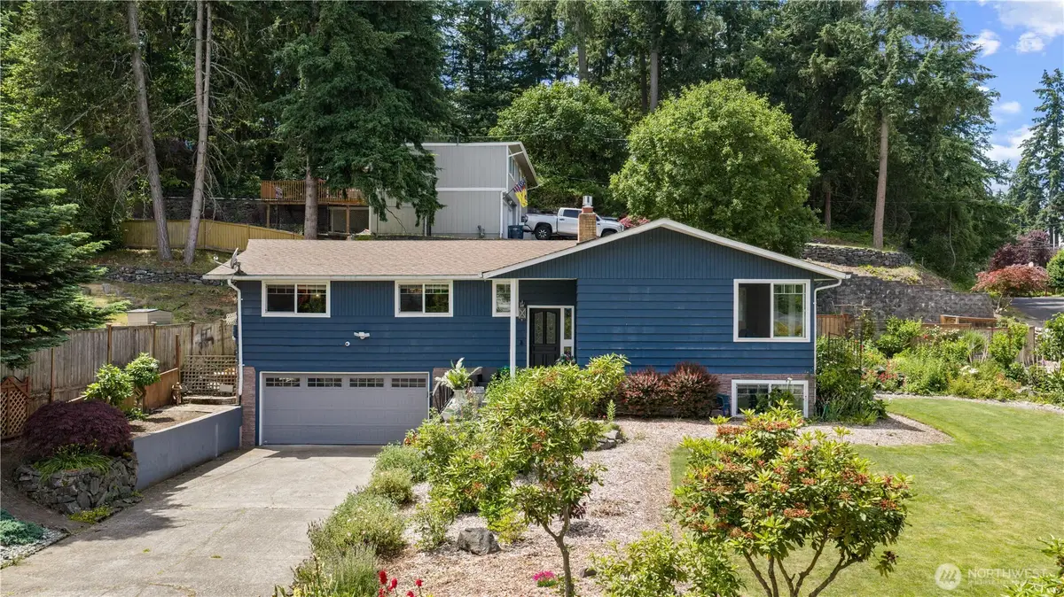 4702 69th Avenue W, University Place, WA 98466 - #1