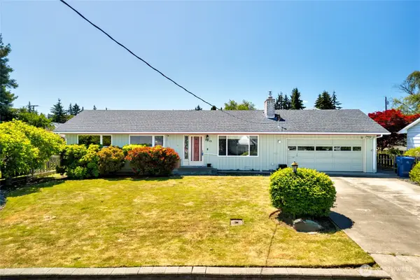 1015 35th Street, Anacortes, WA 98221