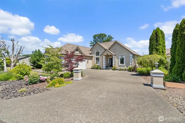153 Newaukum Village Drive, Chehalis, WA 98532