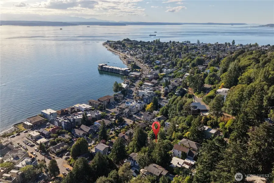 0 58th Place Sw, Seattle, WA 98116 - #2