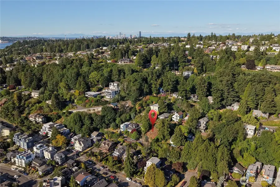 0 58th Place Sw, Seattle, WA 98116 - #3