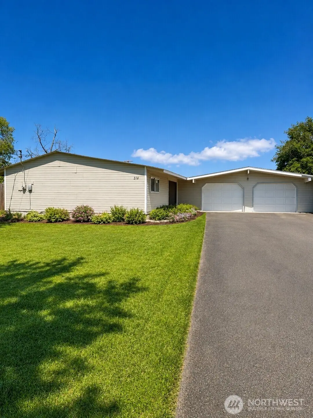 214 Carswell Drive, Moses Lake, WA 98837 - #1