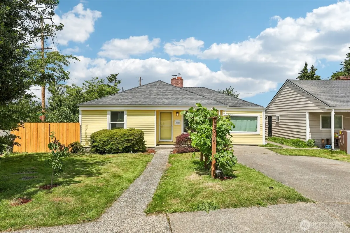 2404 S 121st Street, Seattle, WA 98168 - #1
