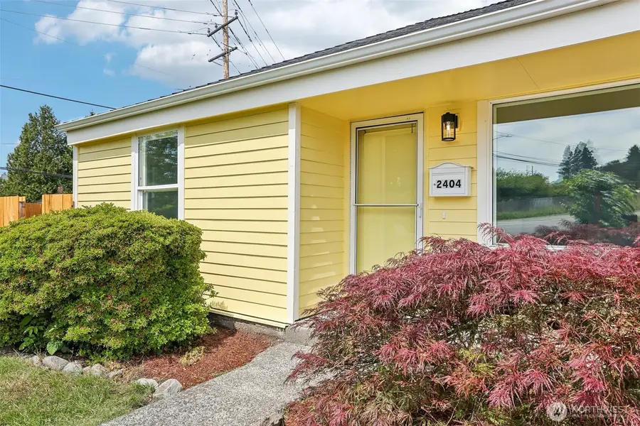 2404 S 121st Street, Seattle, WA 98168 - #2