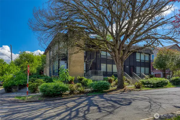 1441 E Aloha Street, Seattle, WA 98112