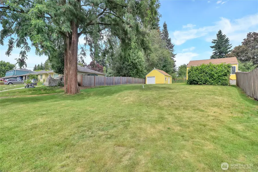 720 Roosevelt Street Ne, Olympia, WA 98506 - #3