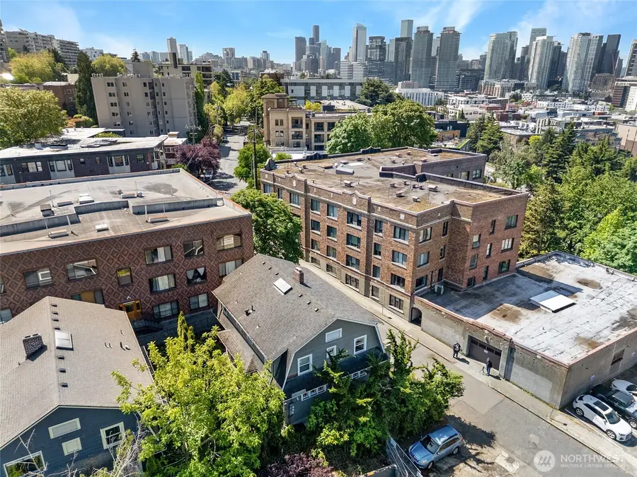 1010 Bellevue Court E, Seattle, WA 98102 - #3
