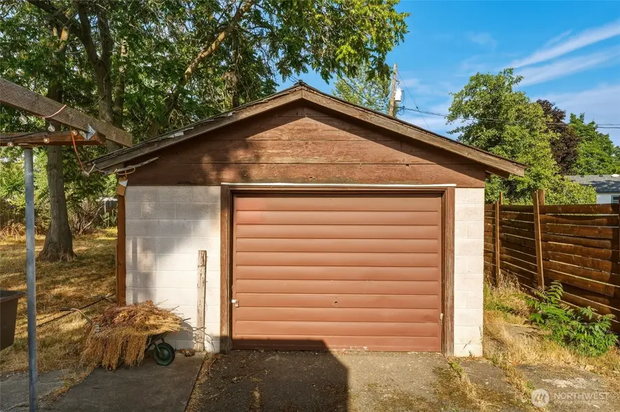 325 School Avenue, Walla Walla, WA 99362 - #3
