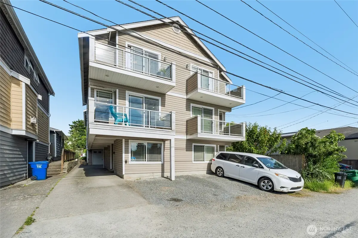 6331 42nd Avenue Sw #B, Seattle, WA 98136 - #1