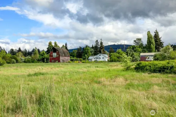 2513 W Edgewood Drive, Port Angeles, WA 98363