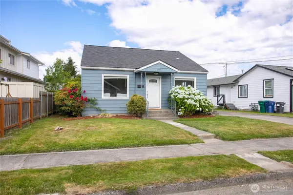 1909 Cleveland Avenue, Mount Vernon, WA 98273