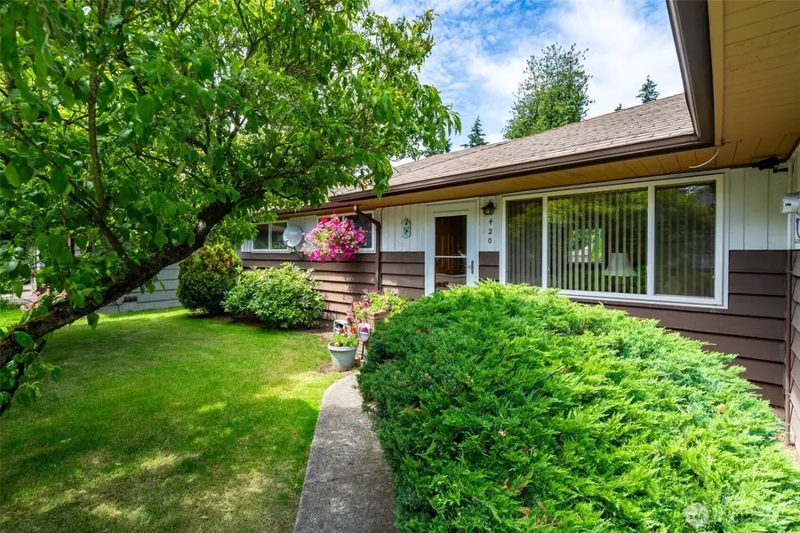 420 S 128th Street, Seattle, WA 98168 - #2