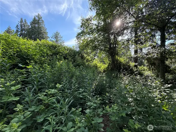 2229 97th Street Se #2, Lake Stevens, WA 98258